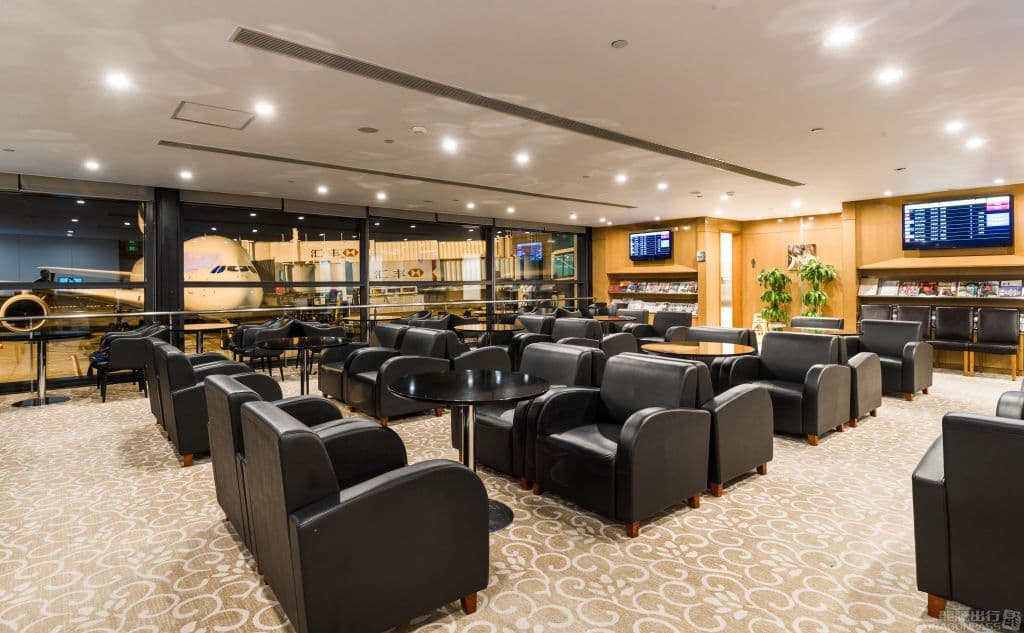 First Class Lounge No.73 - 3