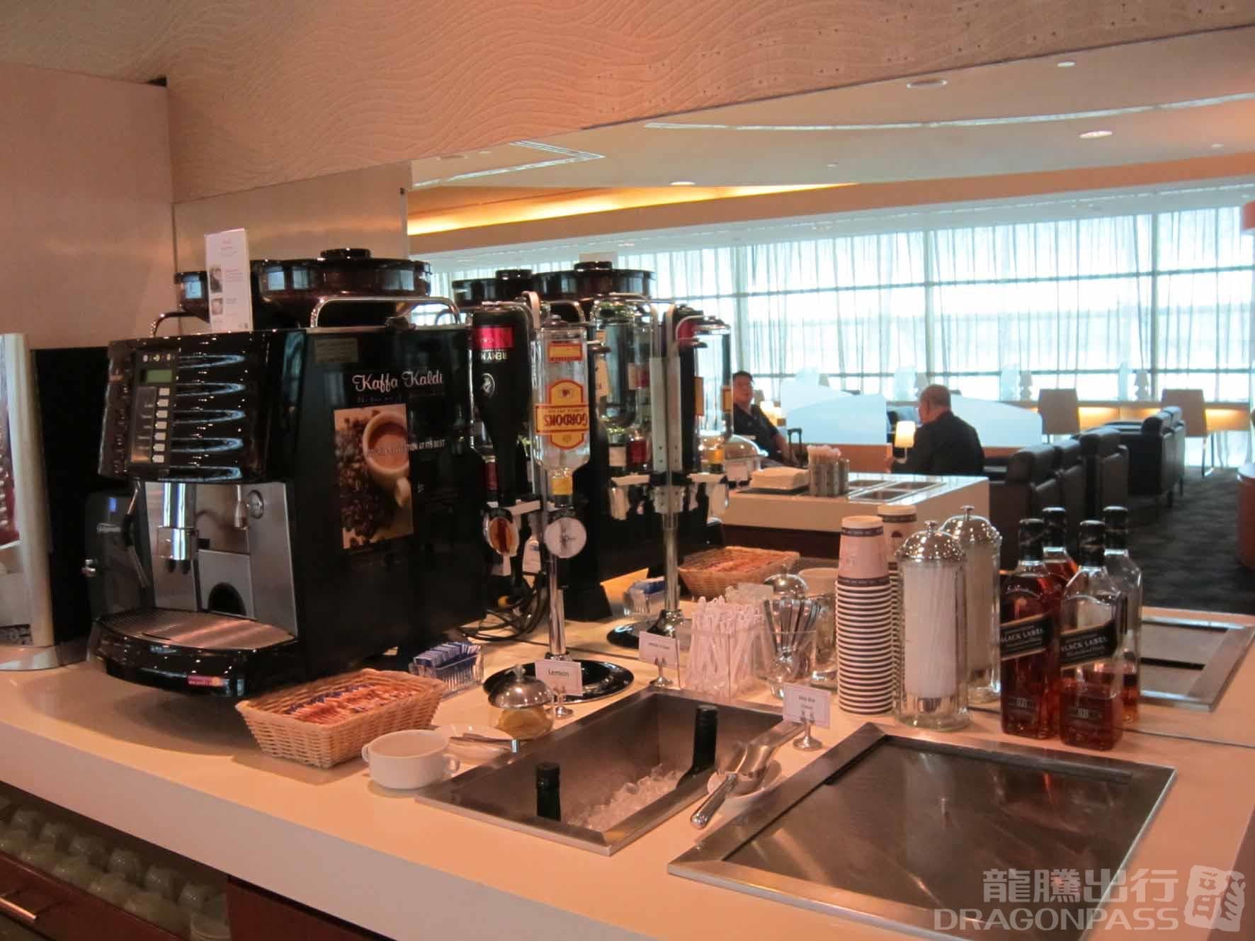 SATS Premier  Lounge (T2) - 3