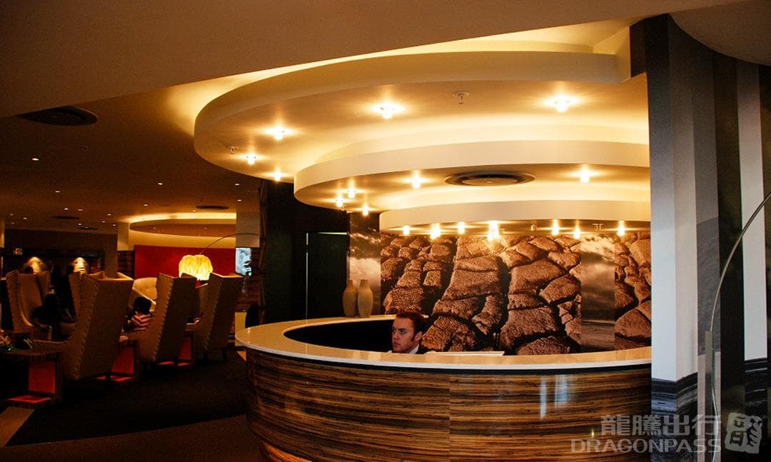Shongololo Lounge - 1