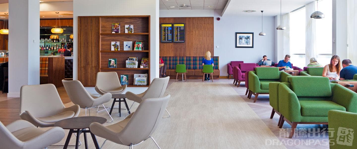 UpperDeck Lounge - 4