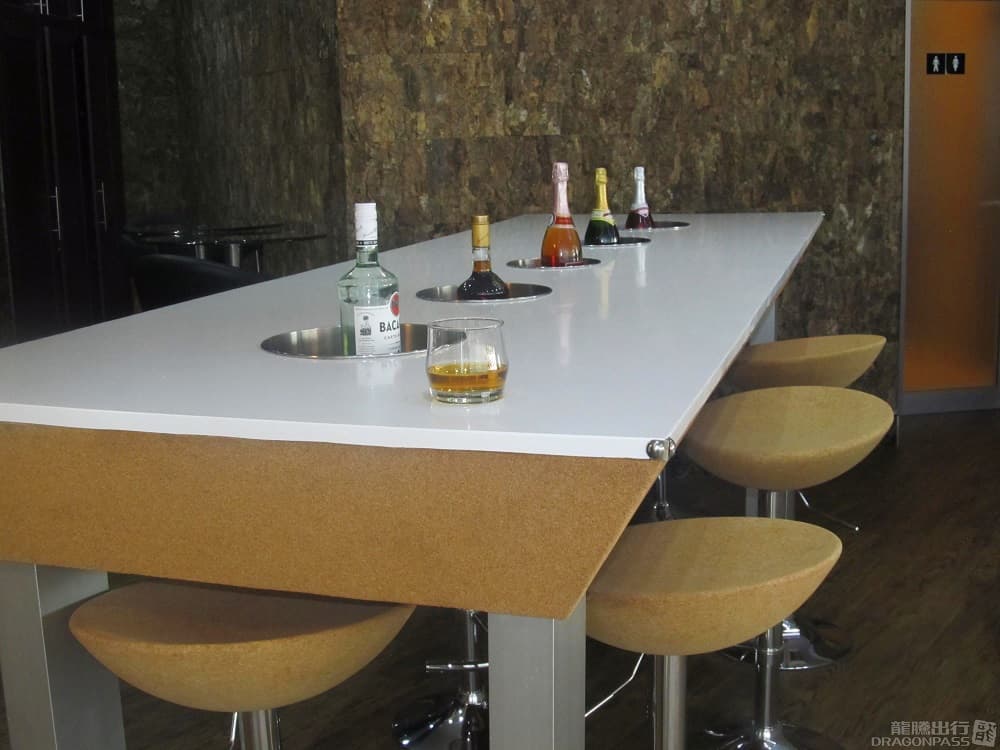 Oasis Executive Lounge - 4