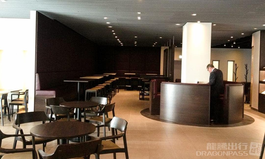 Hugo Junkers Lounge - 3