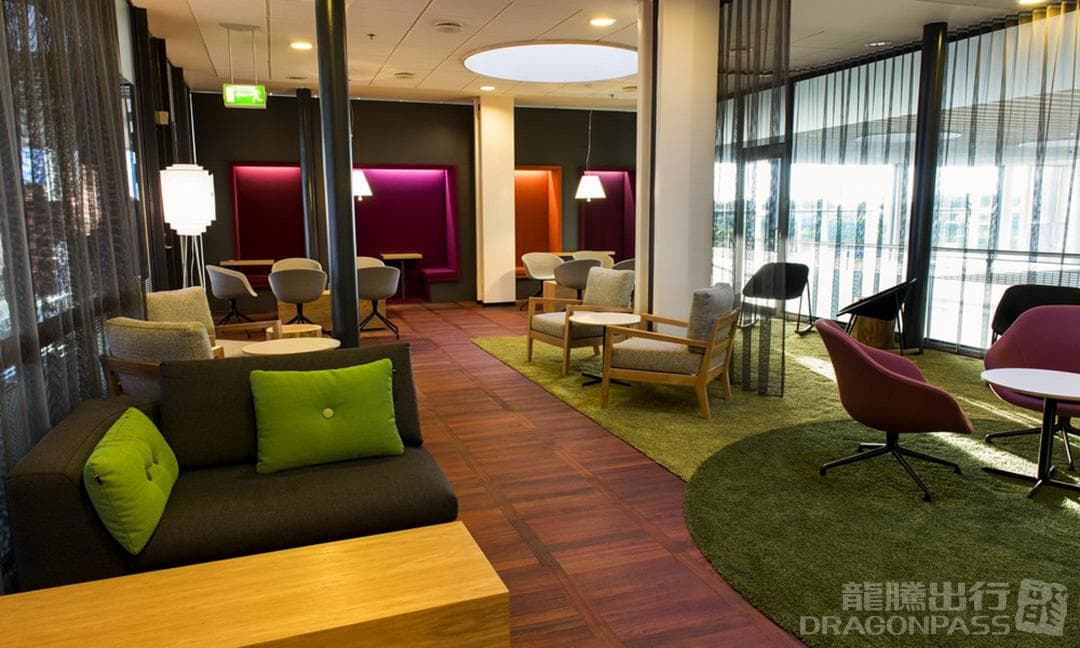 Aspire Lounge - 4