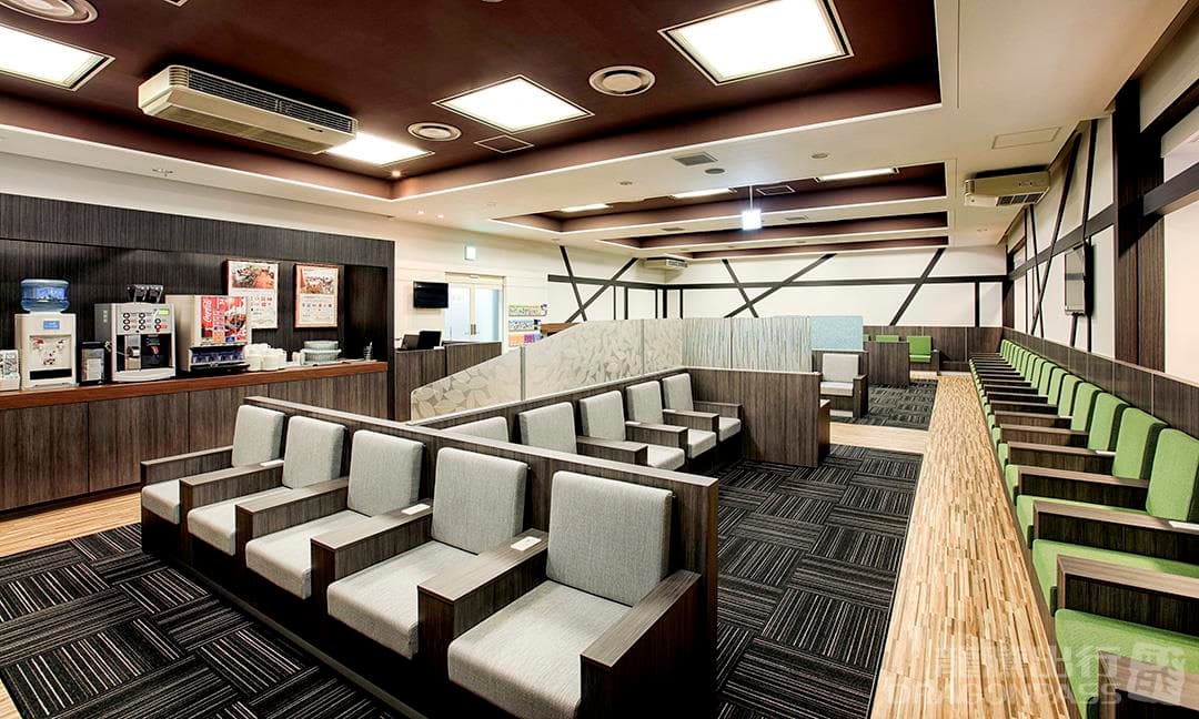 IASS Executive Lounge - 4