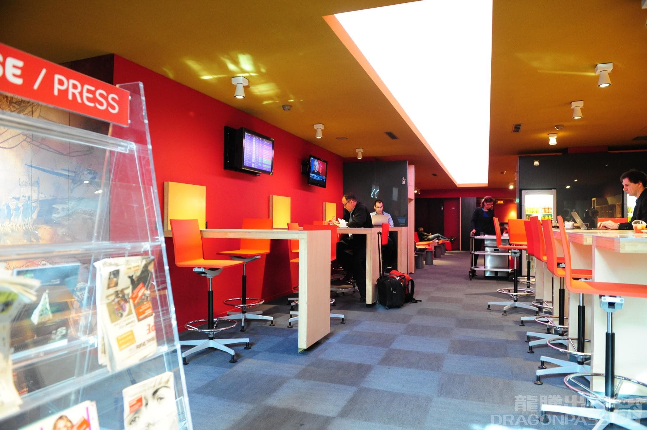 La Croix du Sud Lounge - 1