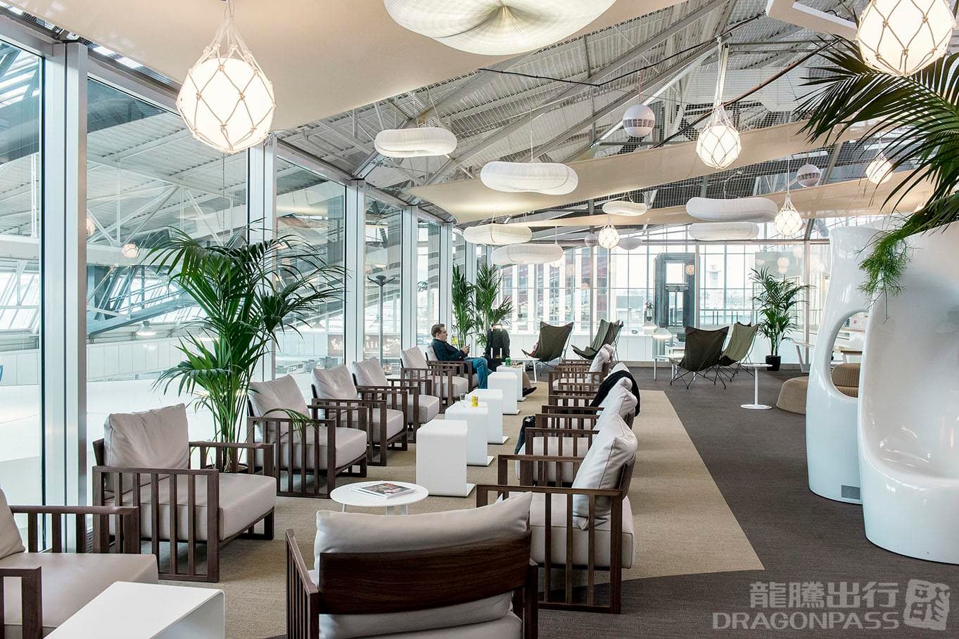 The Canopy Lounge - 2