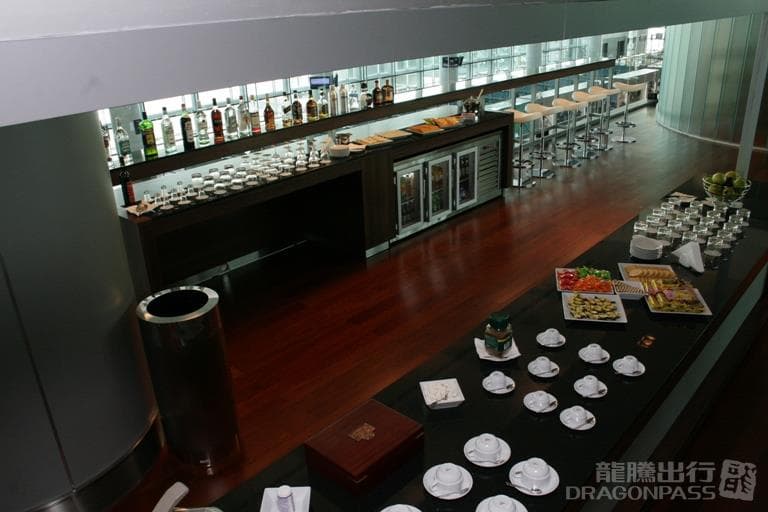 Converse Bank Business Lounge - 2