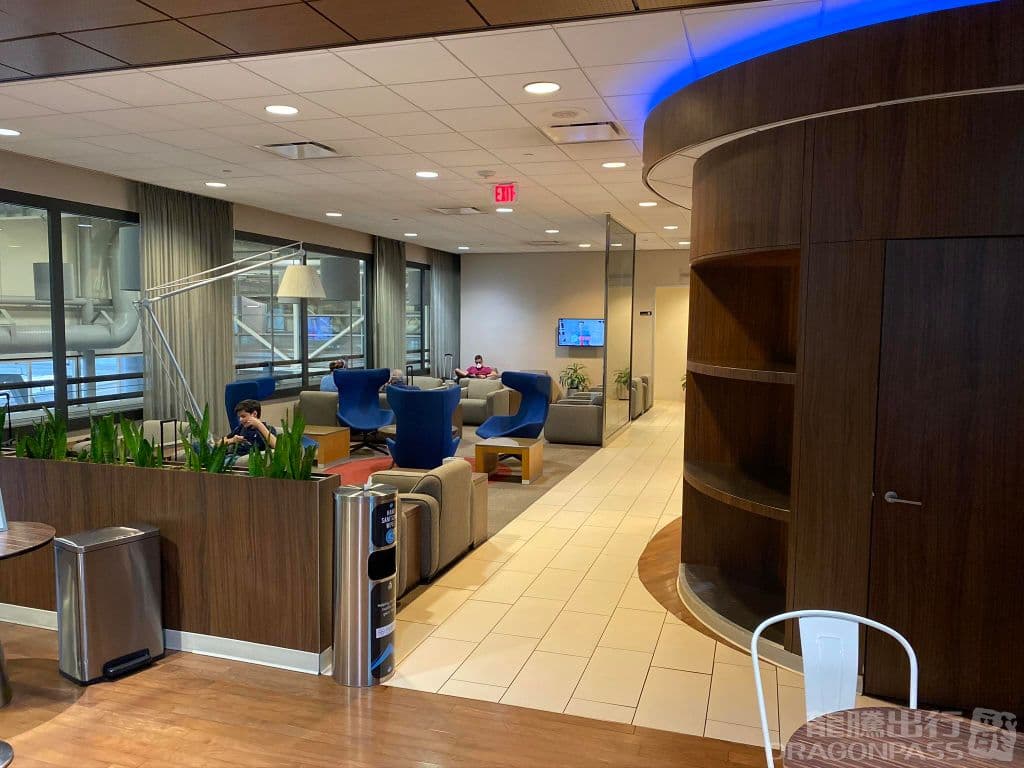 KLM Crown Lounge - 2