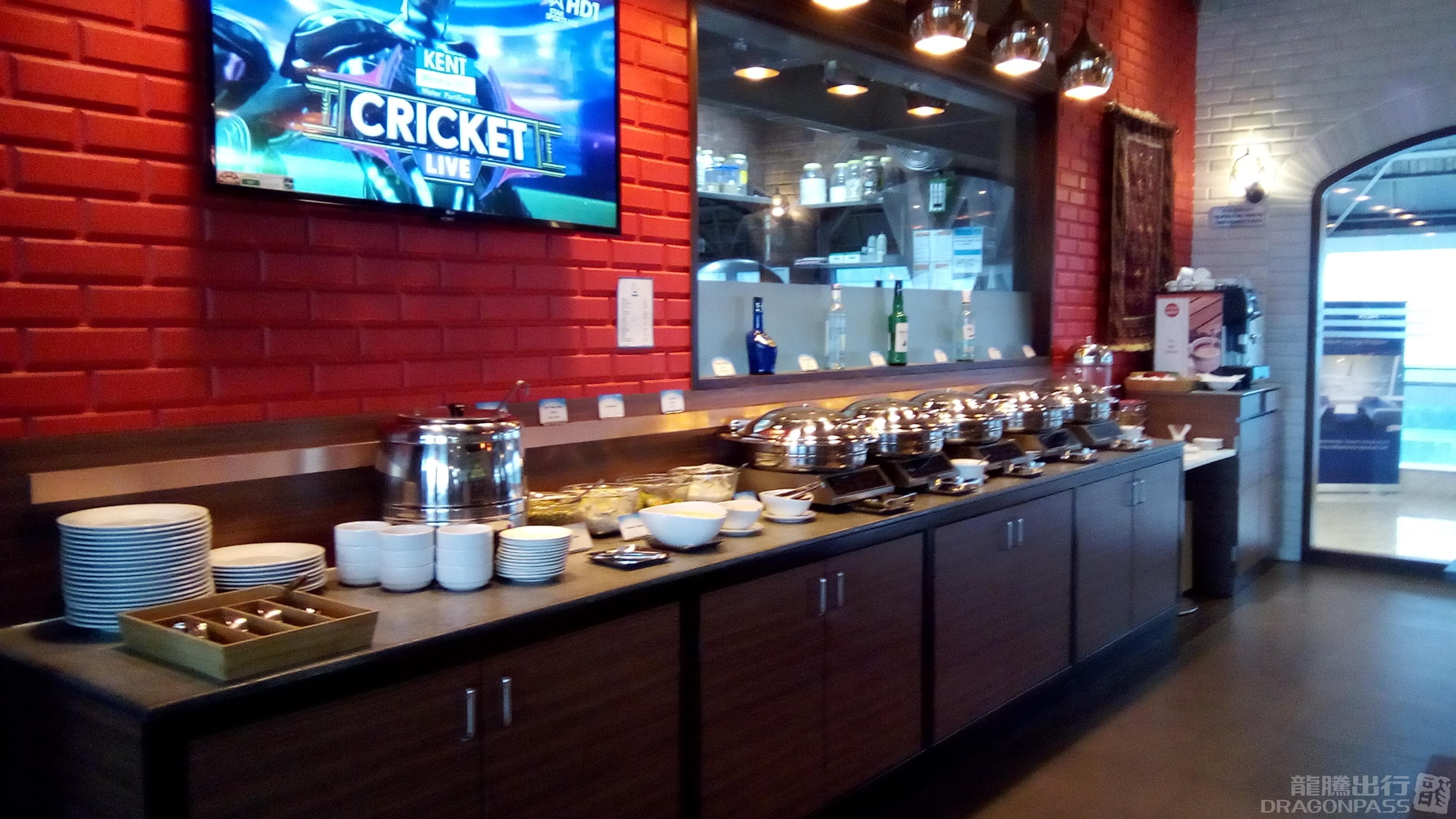 Travel Club Lounge 2 (Domestic) - 1
