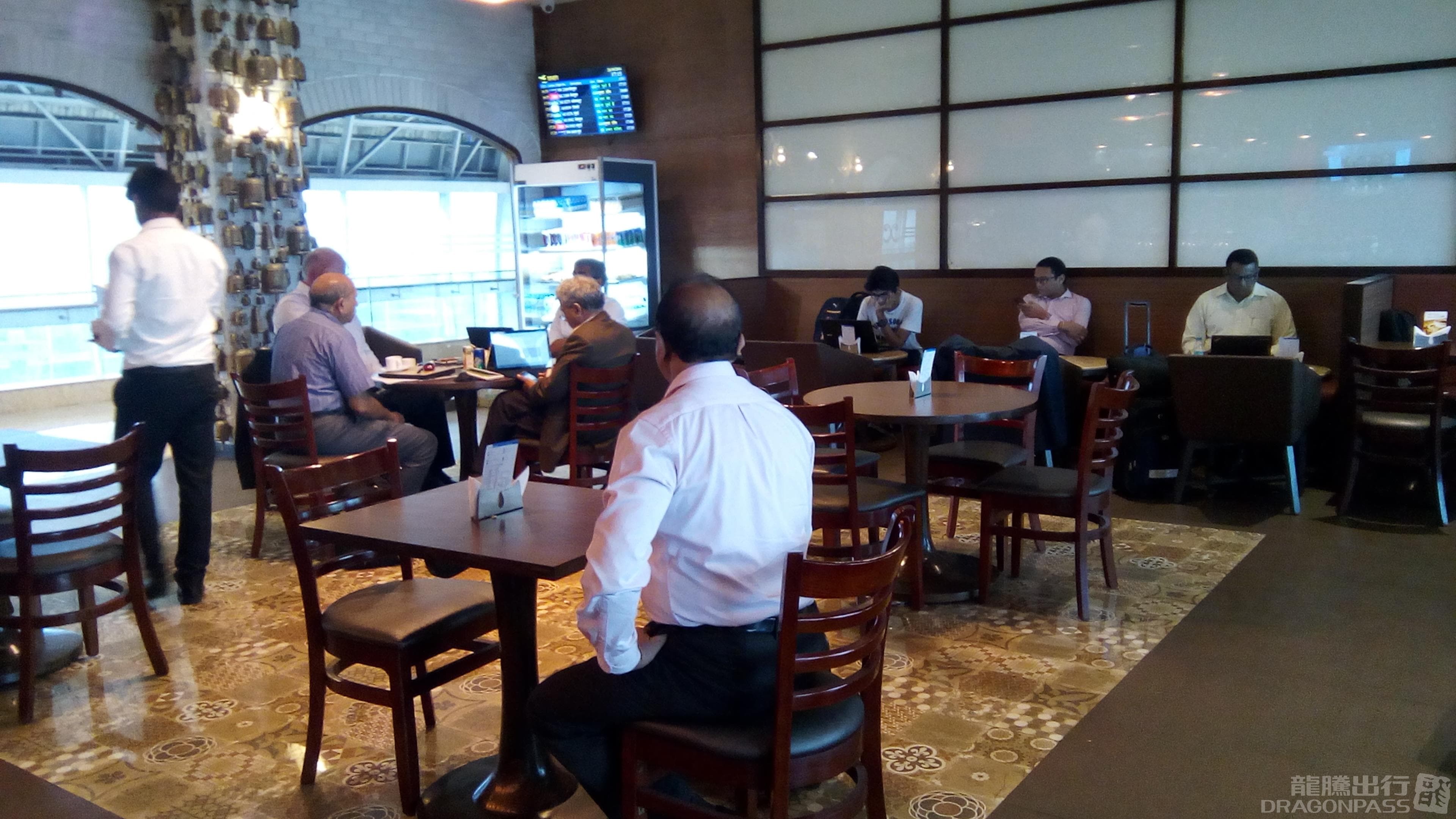 Travel Club Lounge 2 (Domestic) - 3