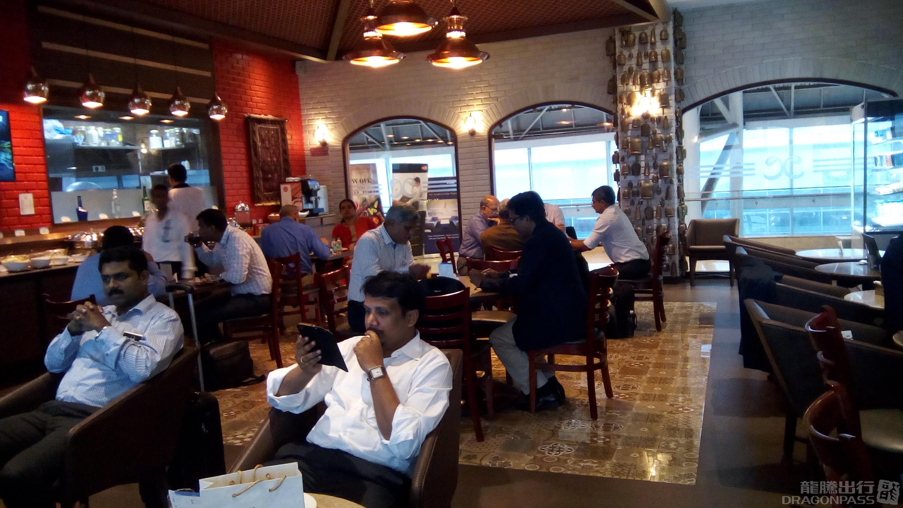 Travel Club Lounge 2 (Domestic) - 4