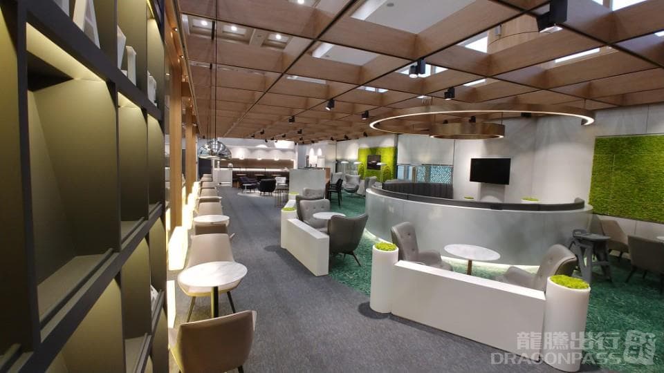Sky Hub Lounge - 3