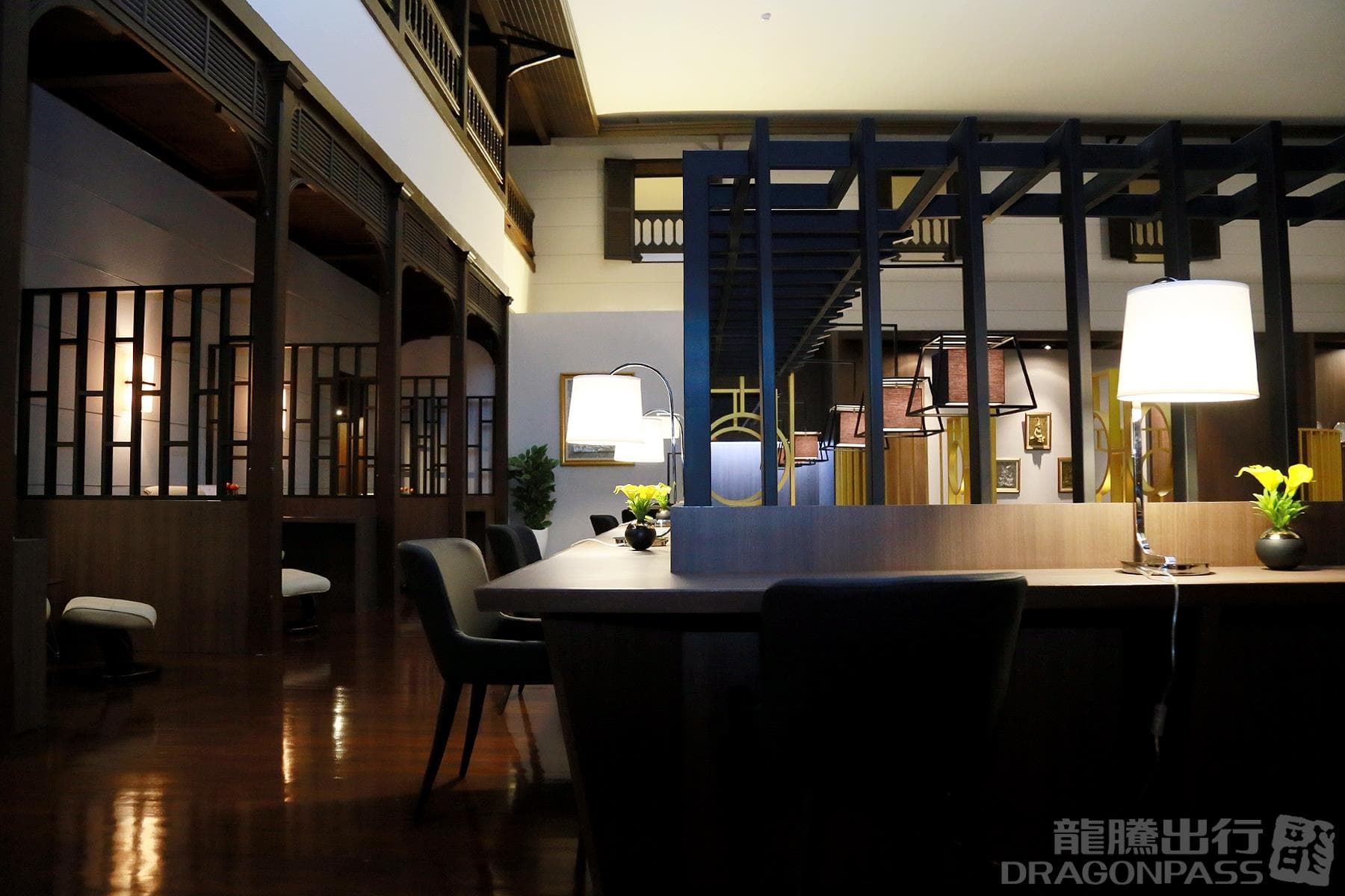 Miracle Lounge - 3
