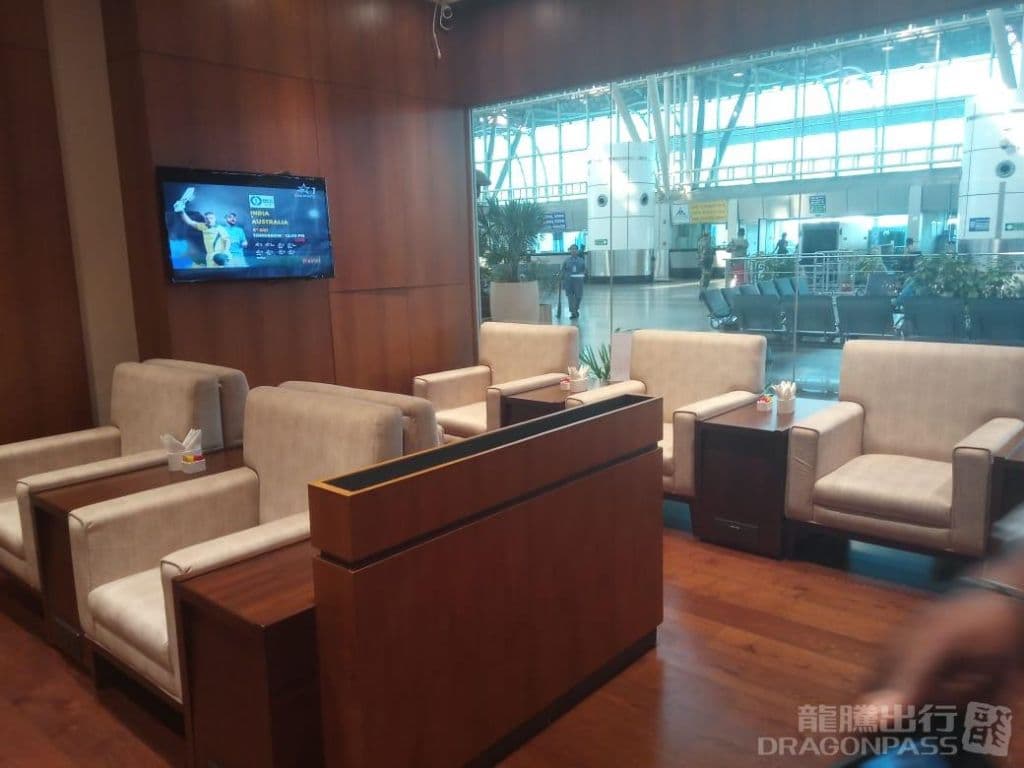 Bird Lounge - 1