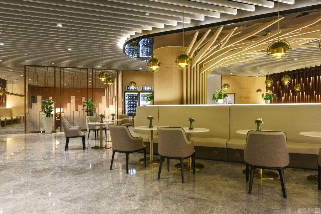 VIP Lounge No.135 (S1 Intl) - 2