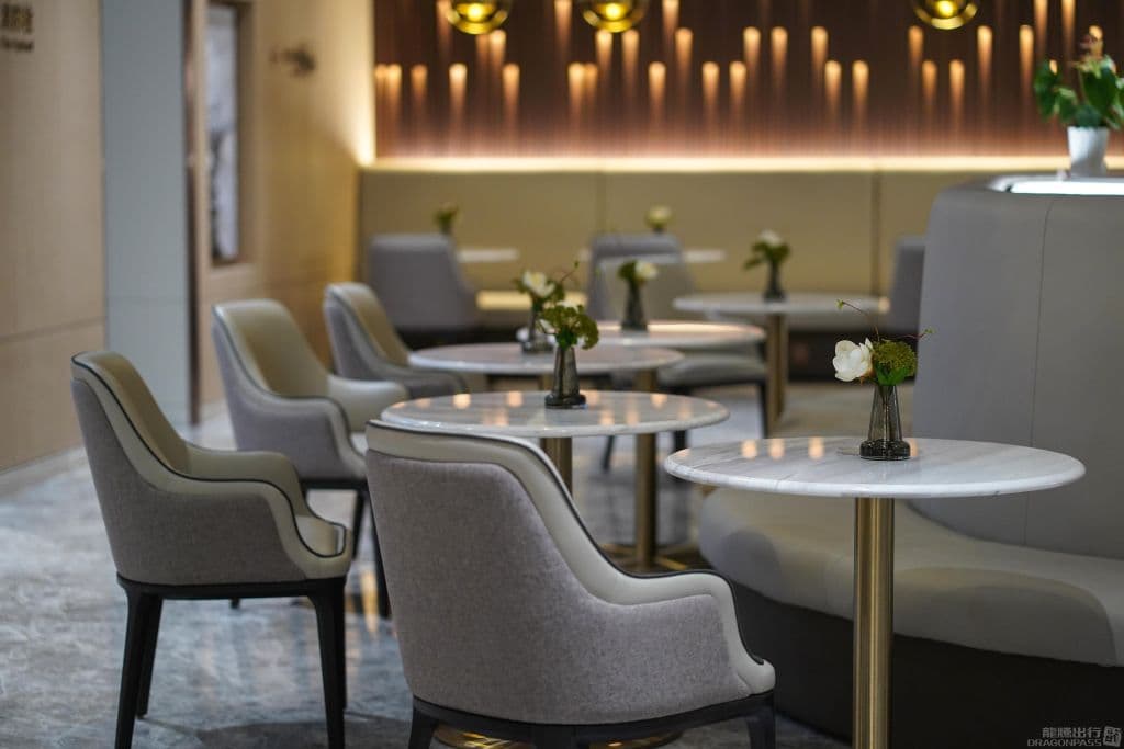 VIP Lounge No.135 (S1 Intl) - 3