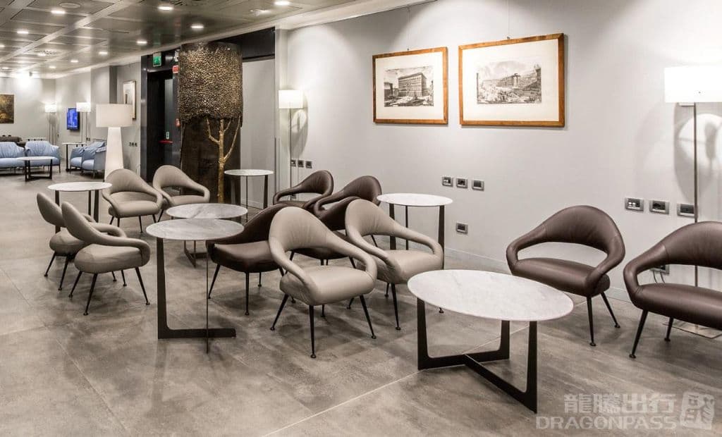 Piranesi Classic Lounge - 1