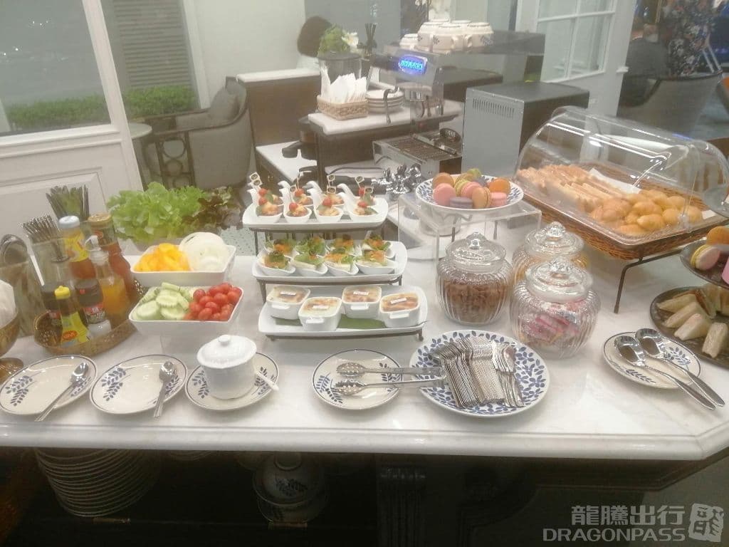 Coral Executive Lounge - 3