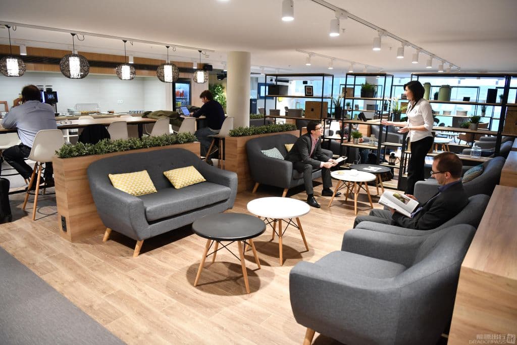 Premium Traveller Lounge - 1