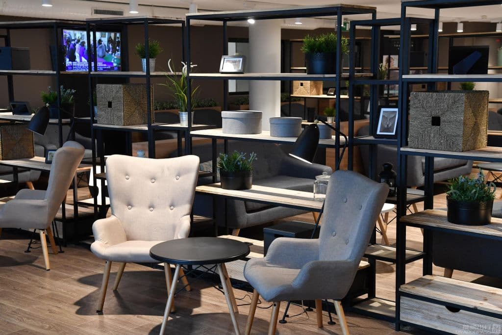 Premium Traveller Lounge - 3