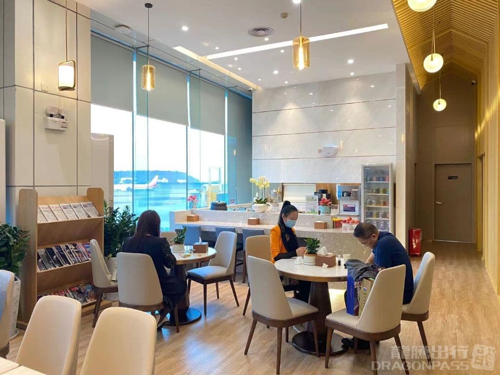 First Class Lounge (West Gallery) - 1