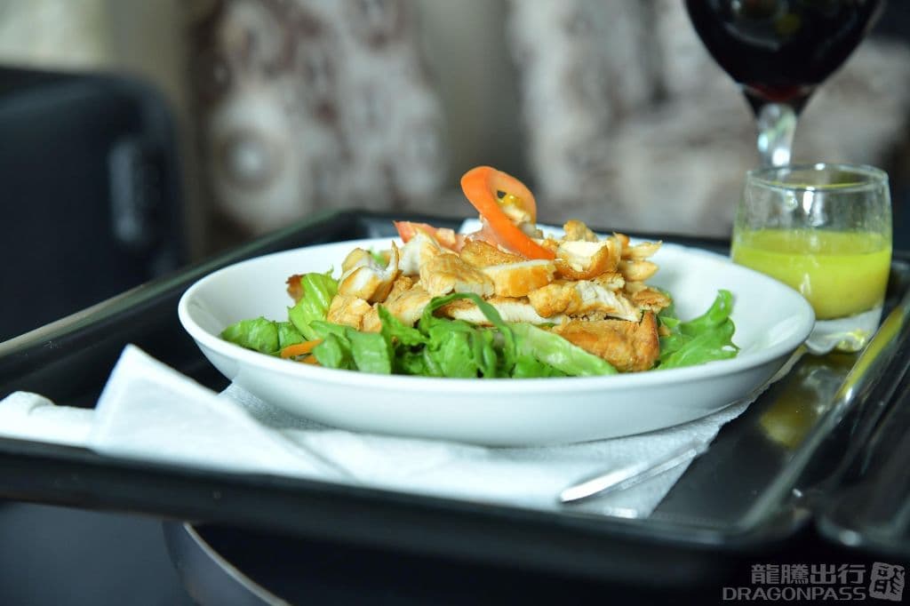 Iyanola Executive Lounge - 1