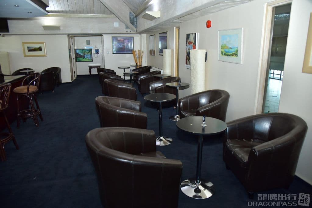 Iyanola Executive Lounge - 2