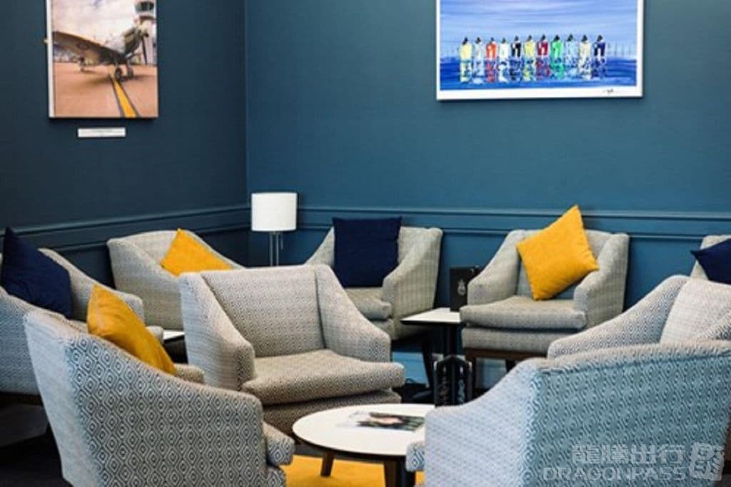 The Spitfire Lounge - 2