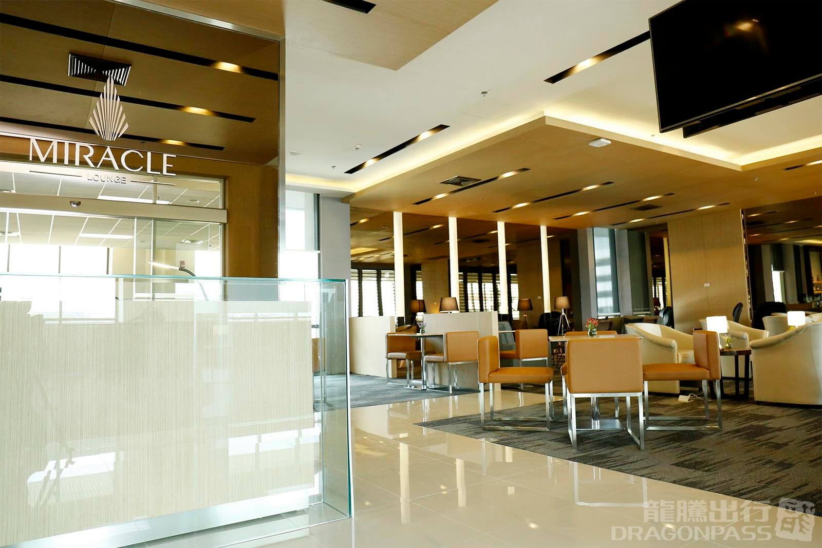 Miracle Lounge - 2