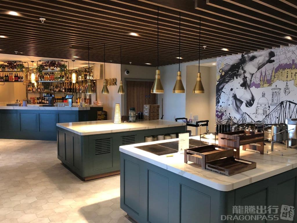 Aspire Lounge (Gate 16) - 3