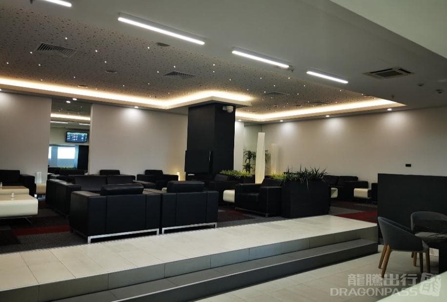 Airport Business Lounge - 3