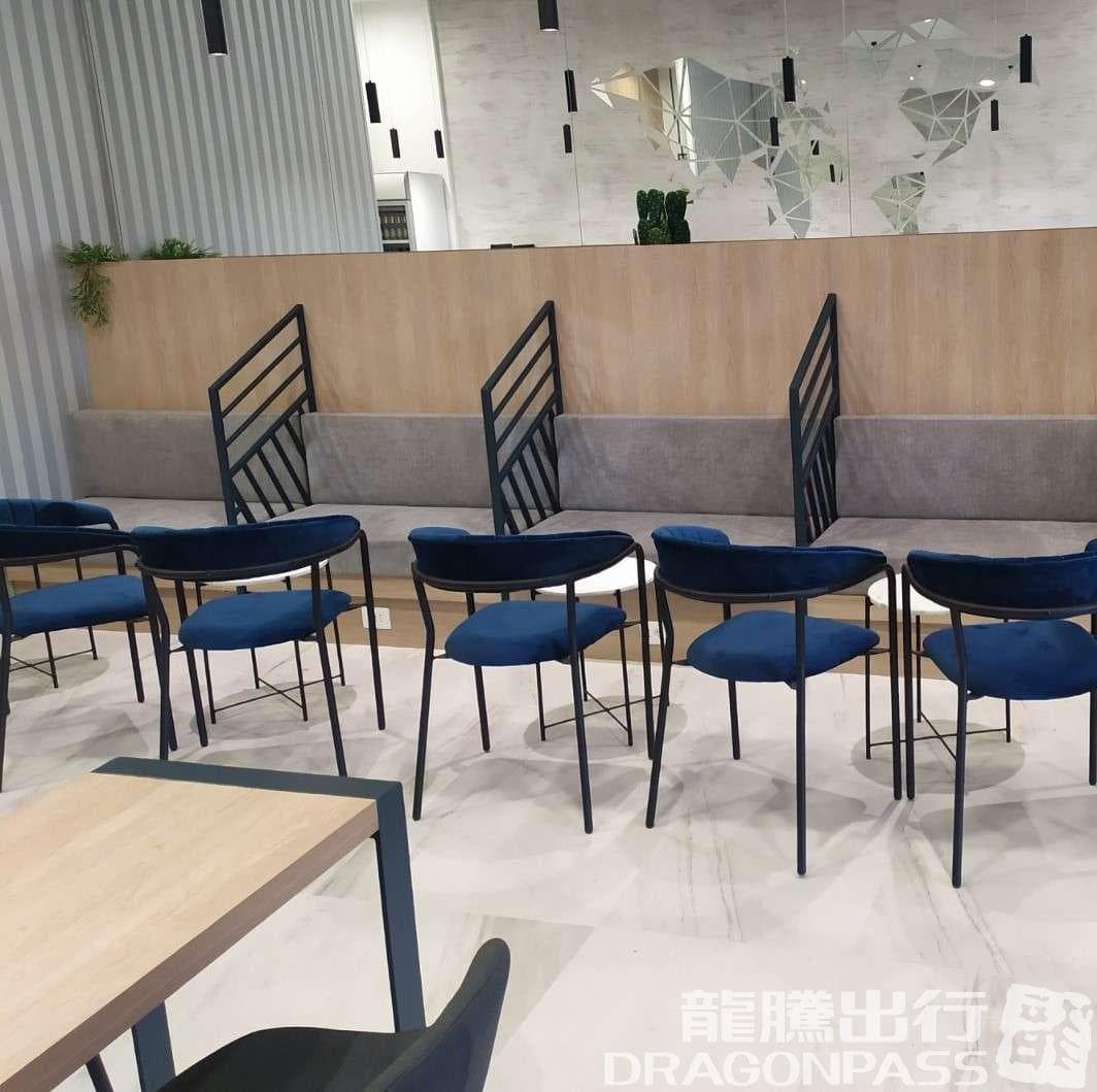 Business Lounge - 1