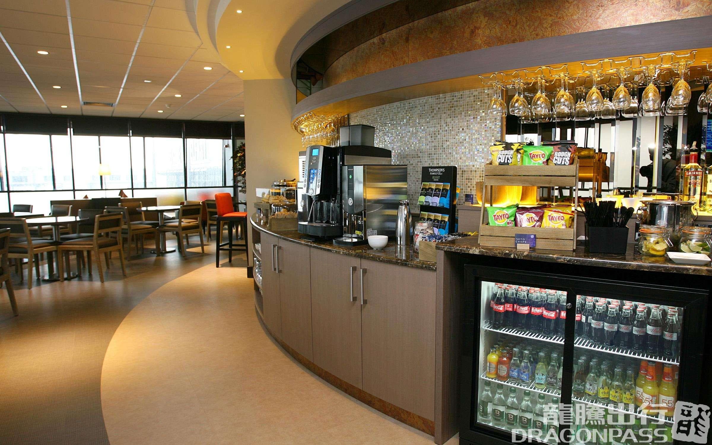 The Causeway Lounge - 4