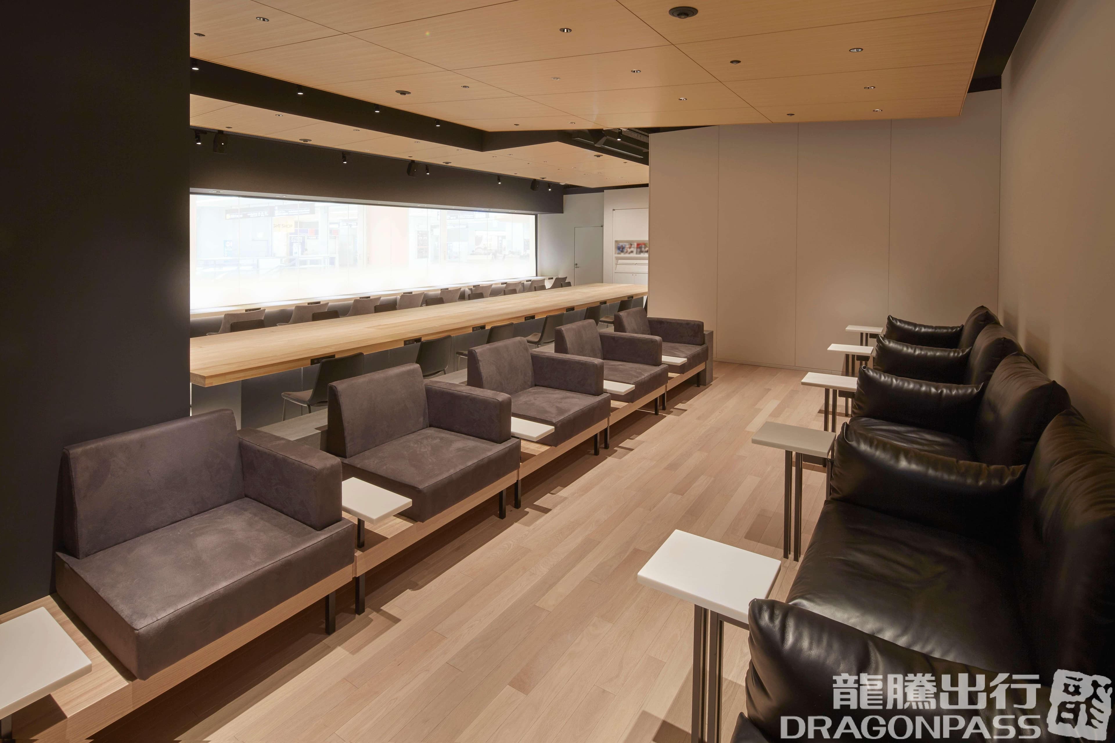 POWER LOUNGE CENTRAL(T1) - 4