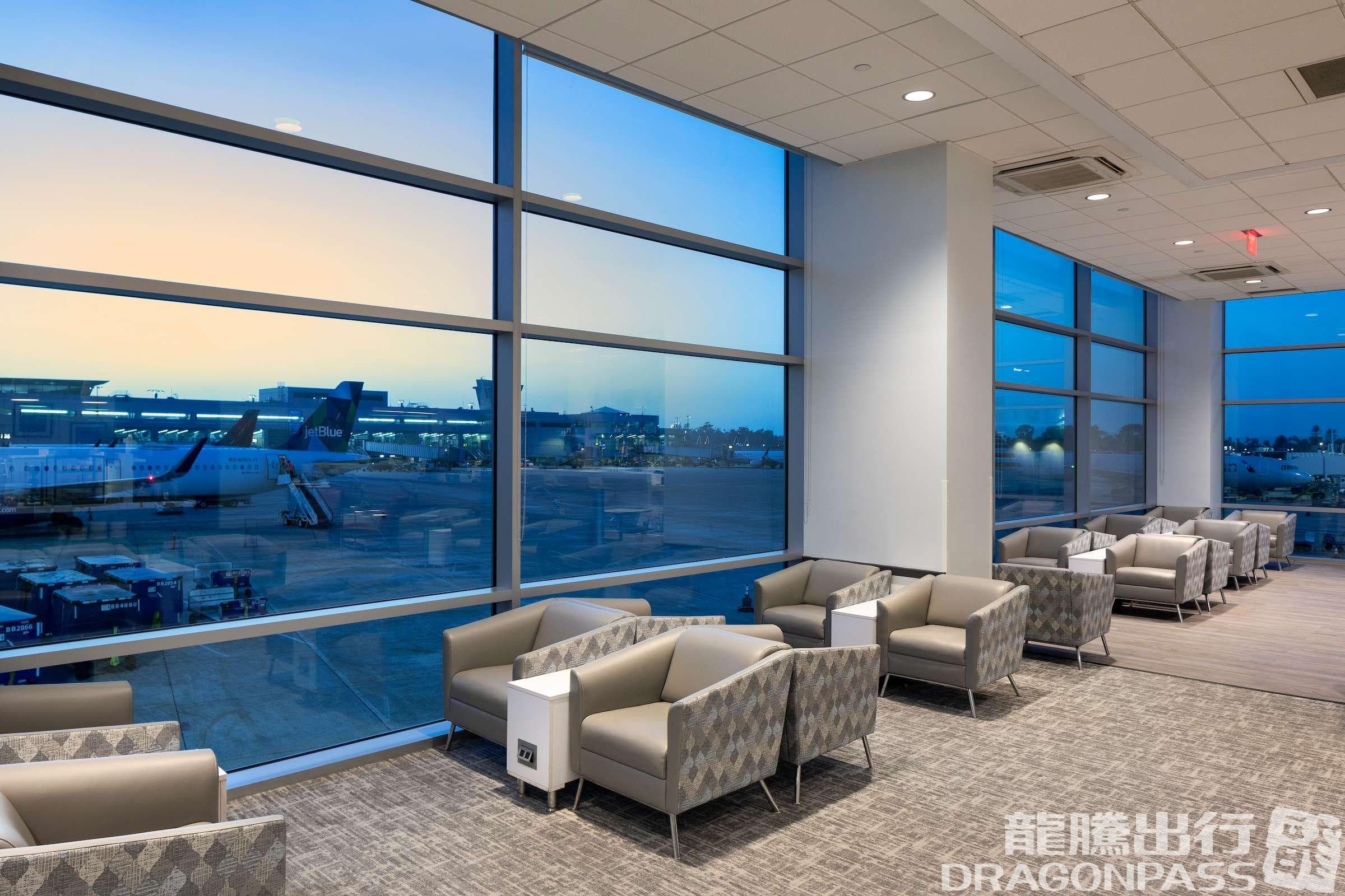 Aspire Lounge - 3