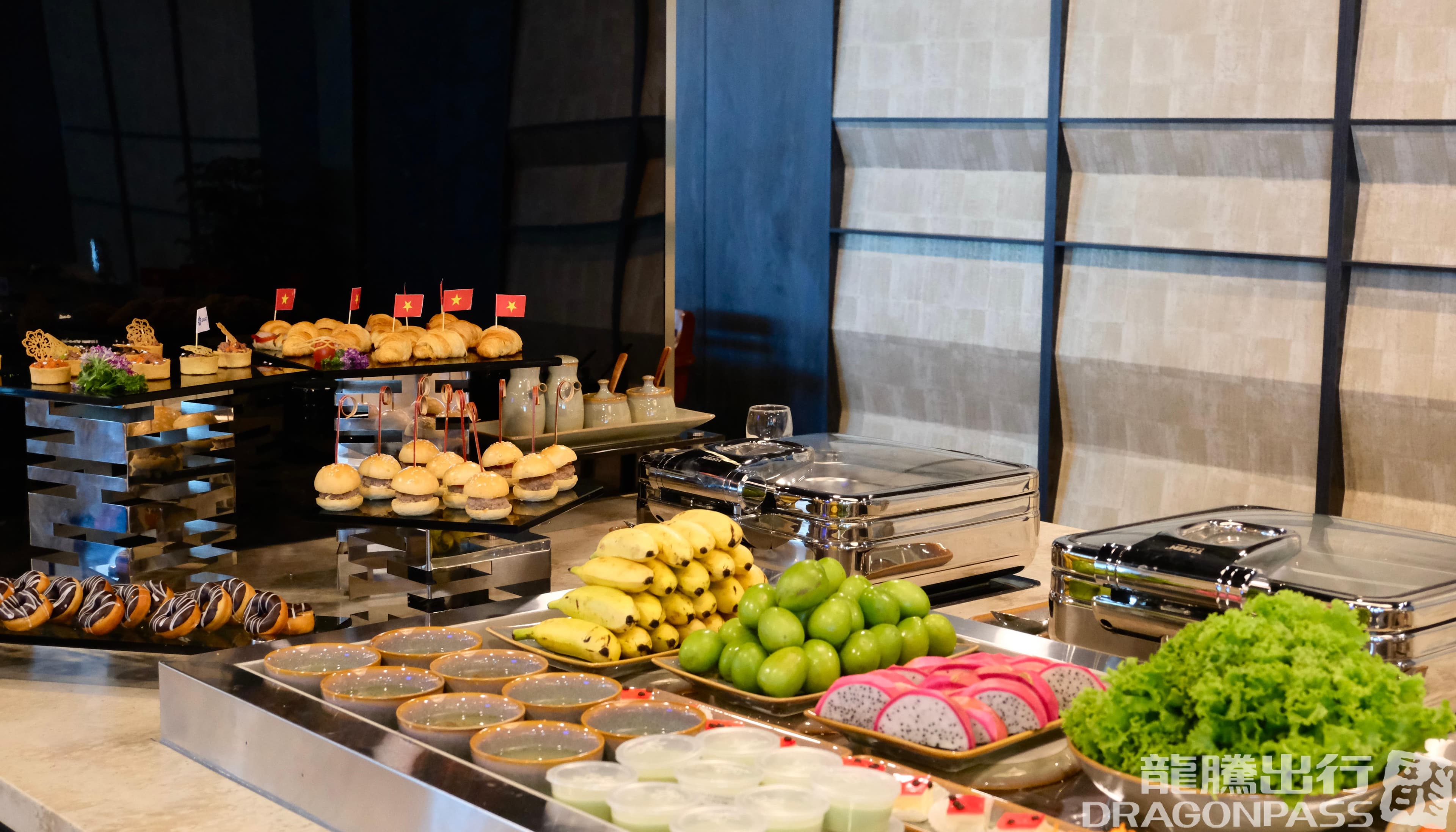 The SENS Business Lounge - 3