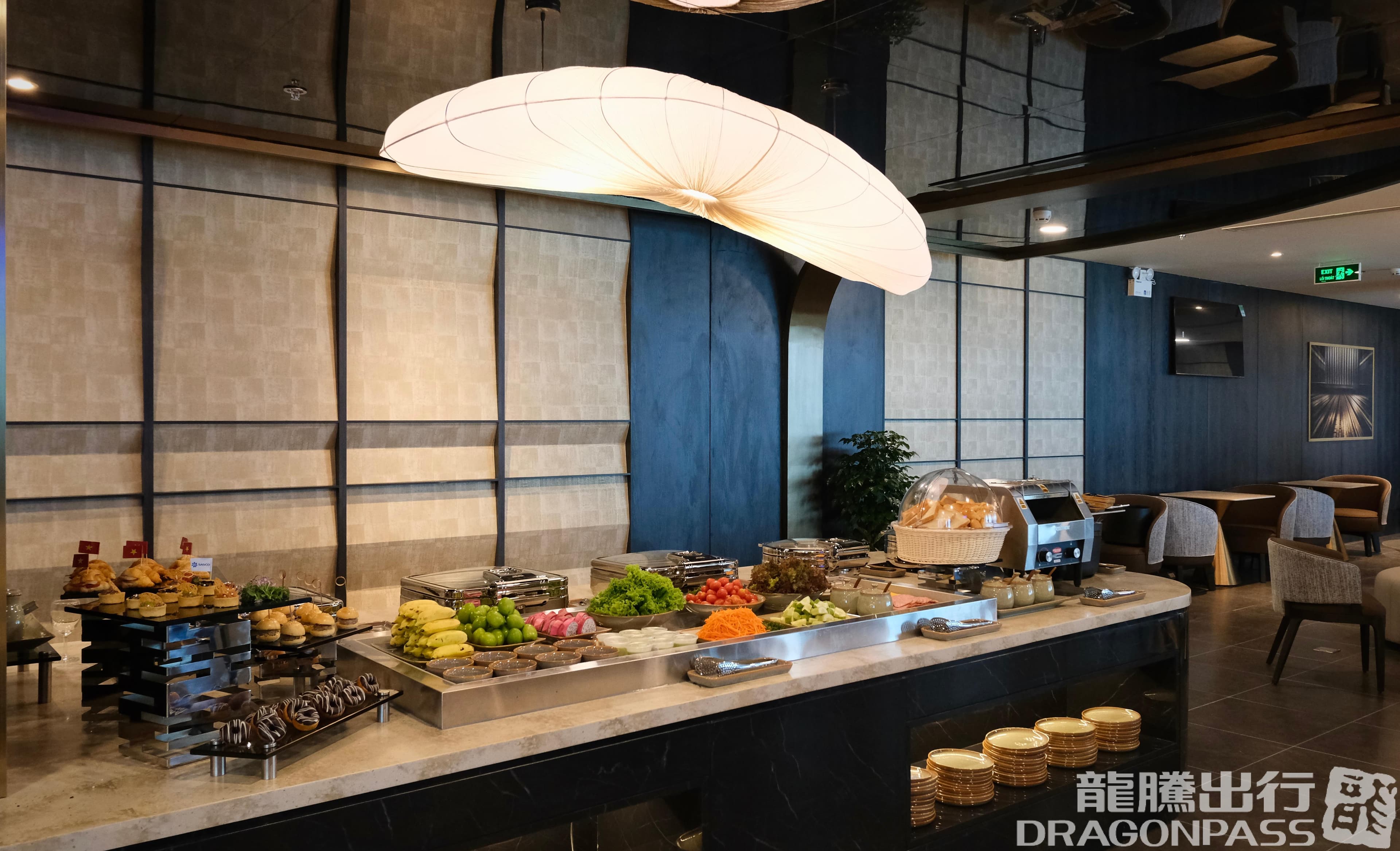 The SENS Business Lounge - 4