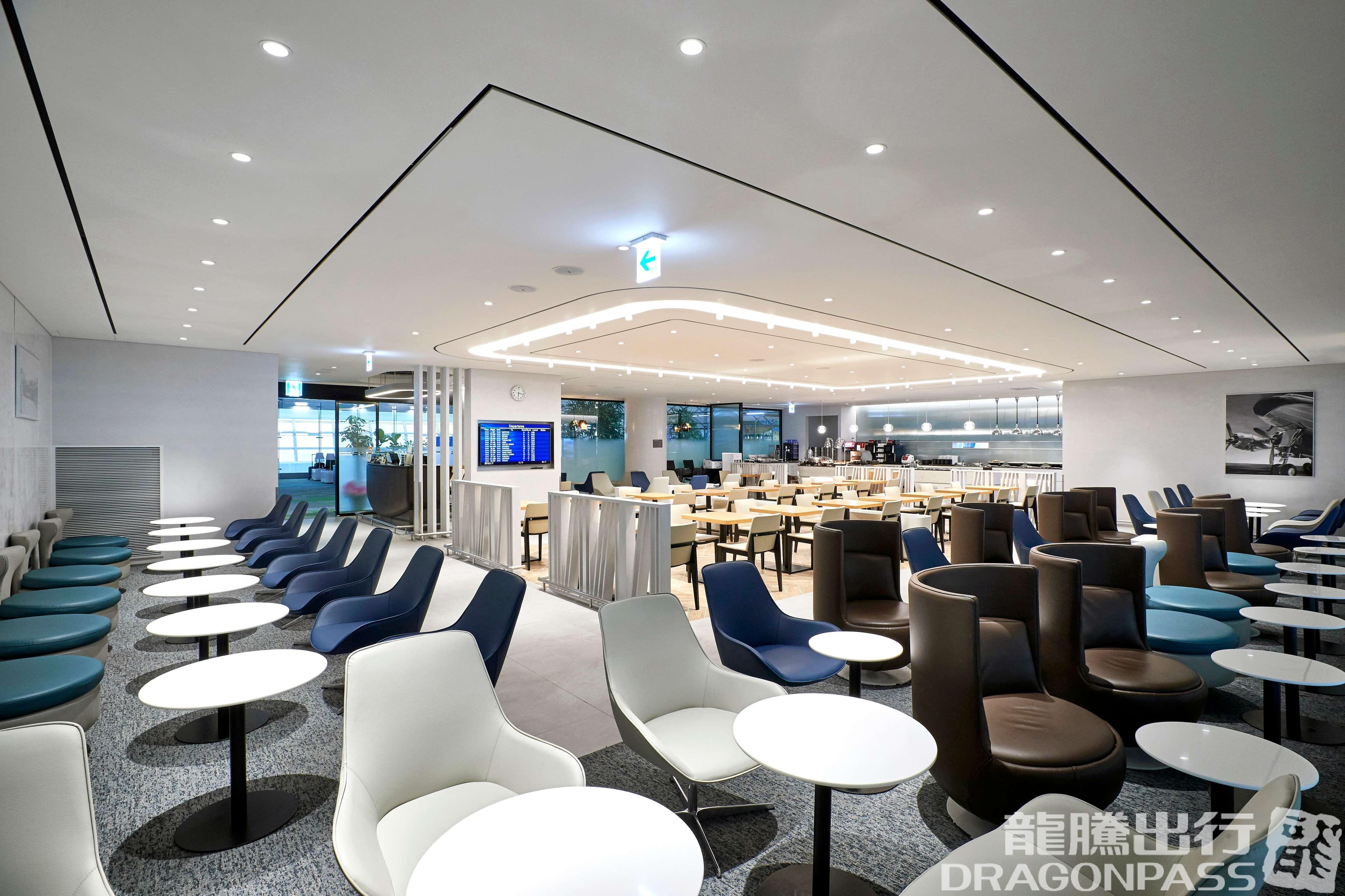 Matina Lounge (West Wing) - 4
