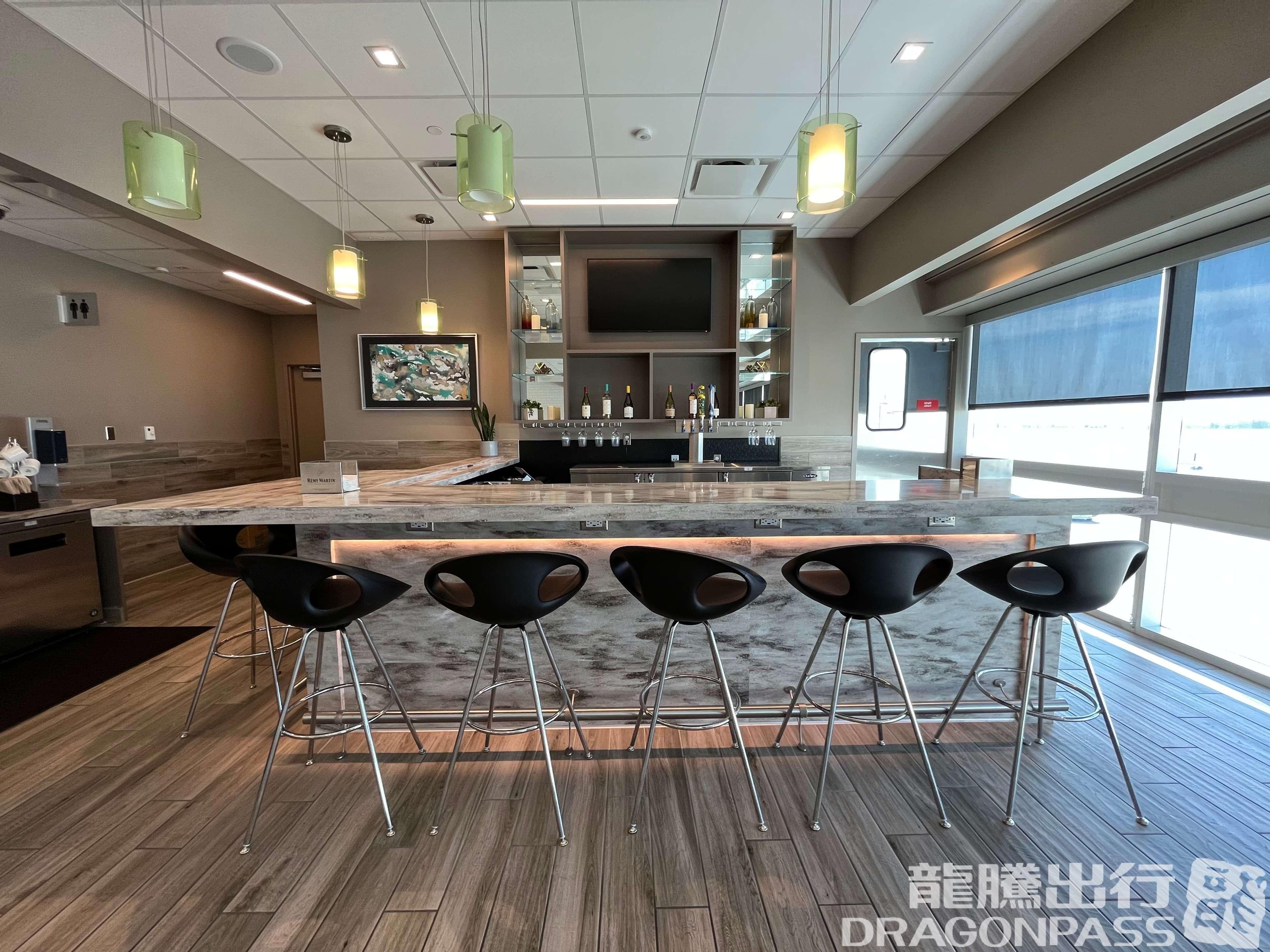 Aspire Lounge - 2