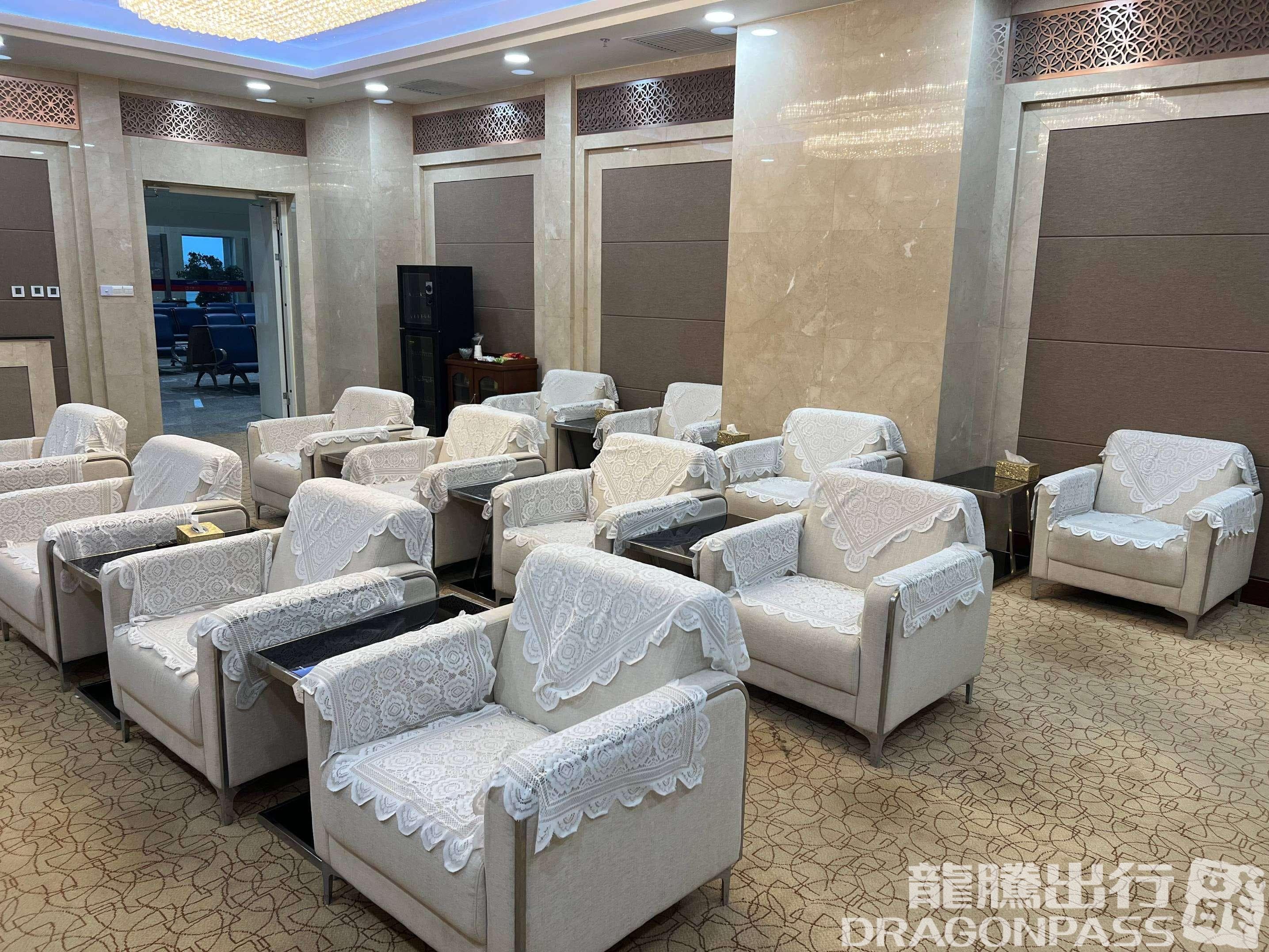First Class Lounge(Dom) - 4