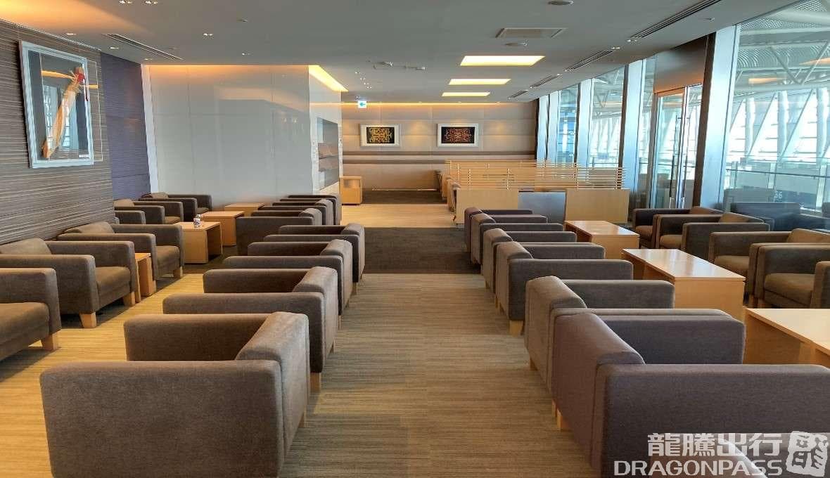 North Lounge - 3
