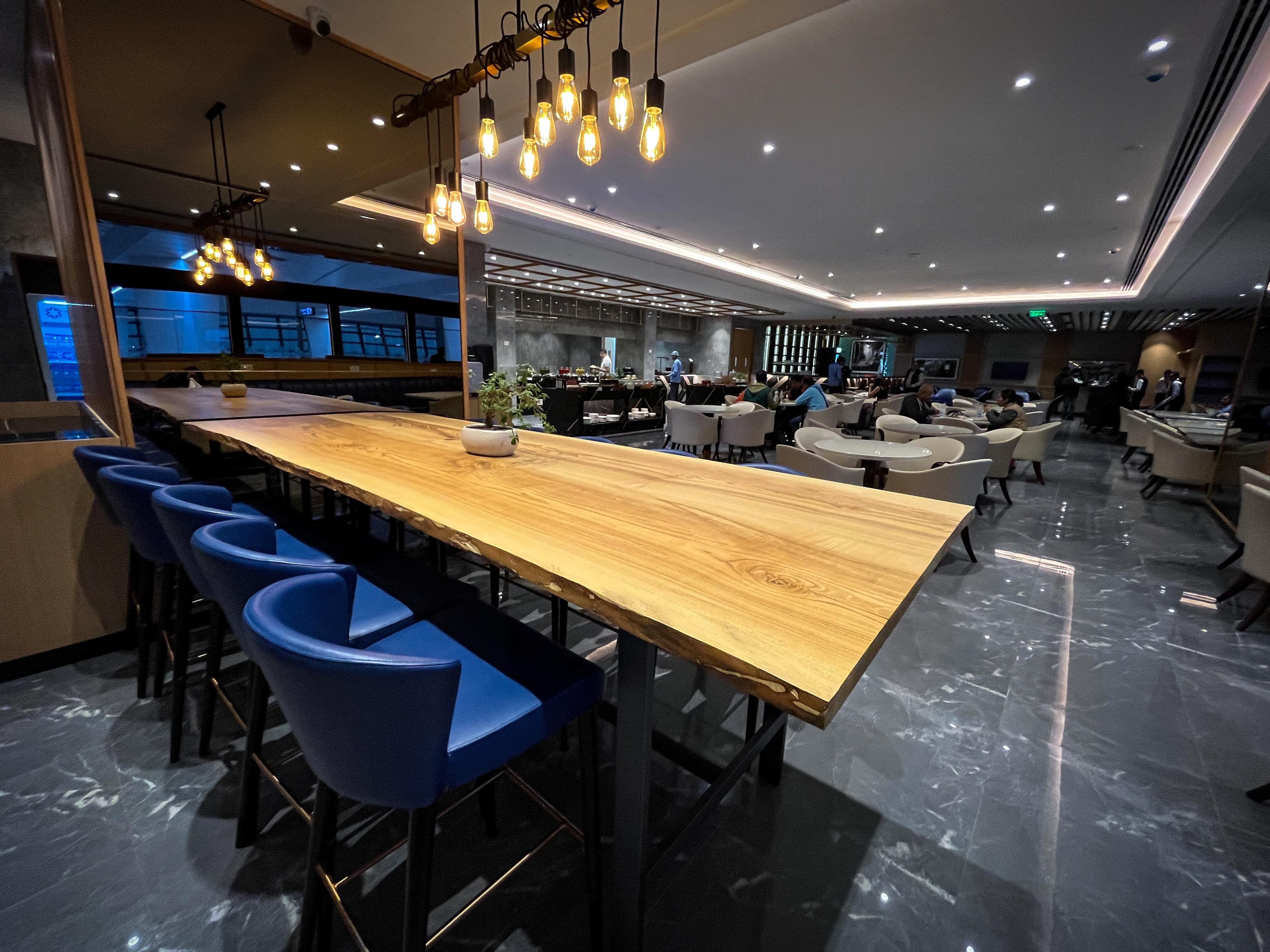 Encalm Lounge (Domestic) - 3
