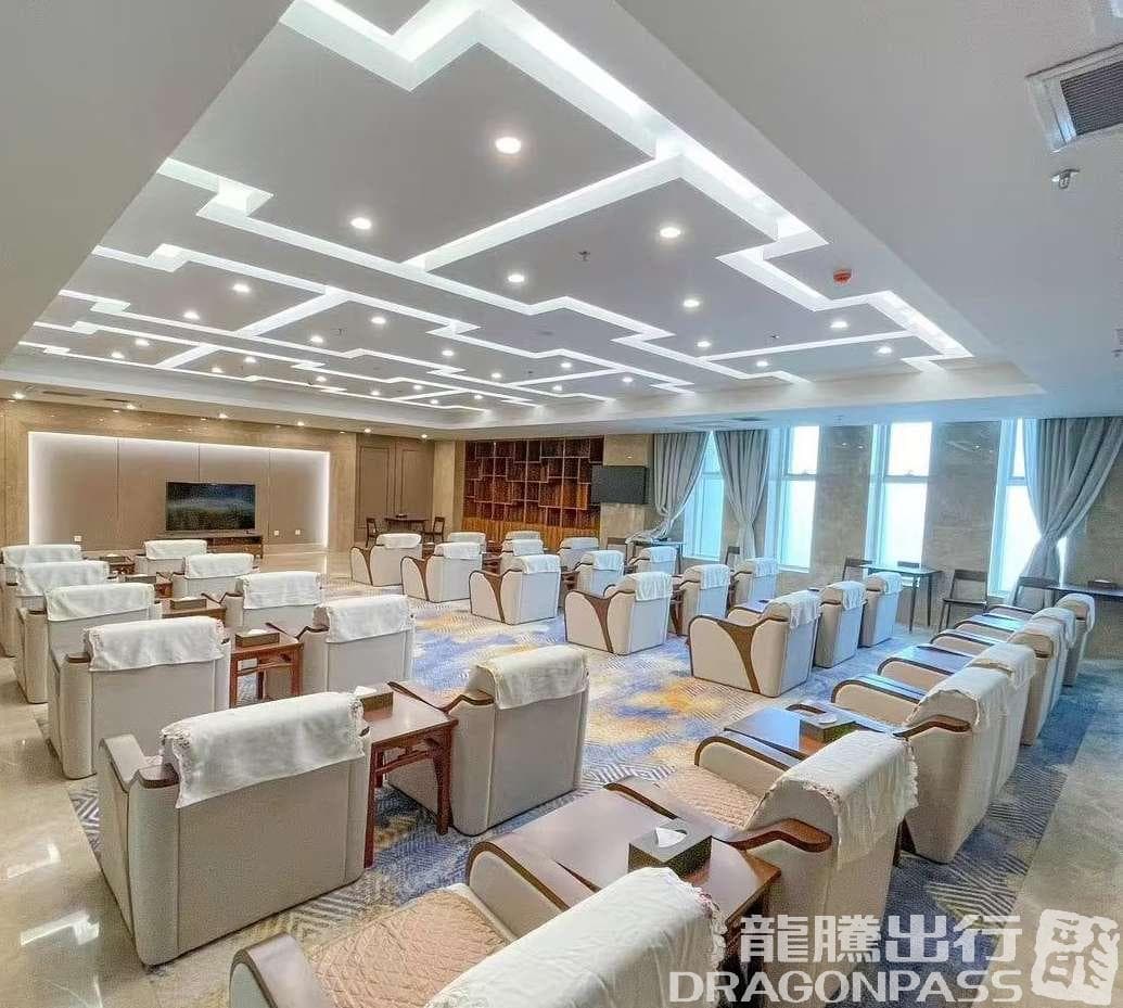 First Class Lounge - 4