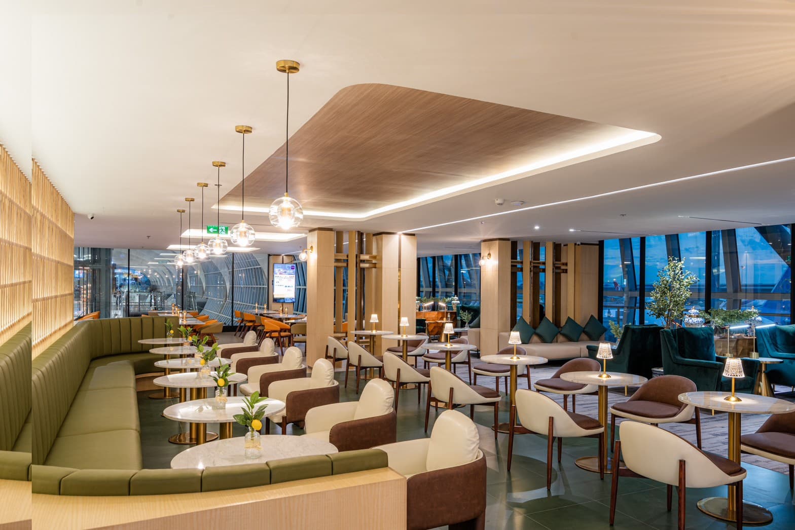 The Coral Finest Business Class Lounge (Cosmo) - 1