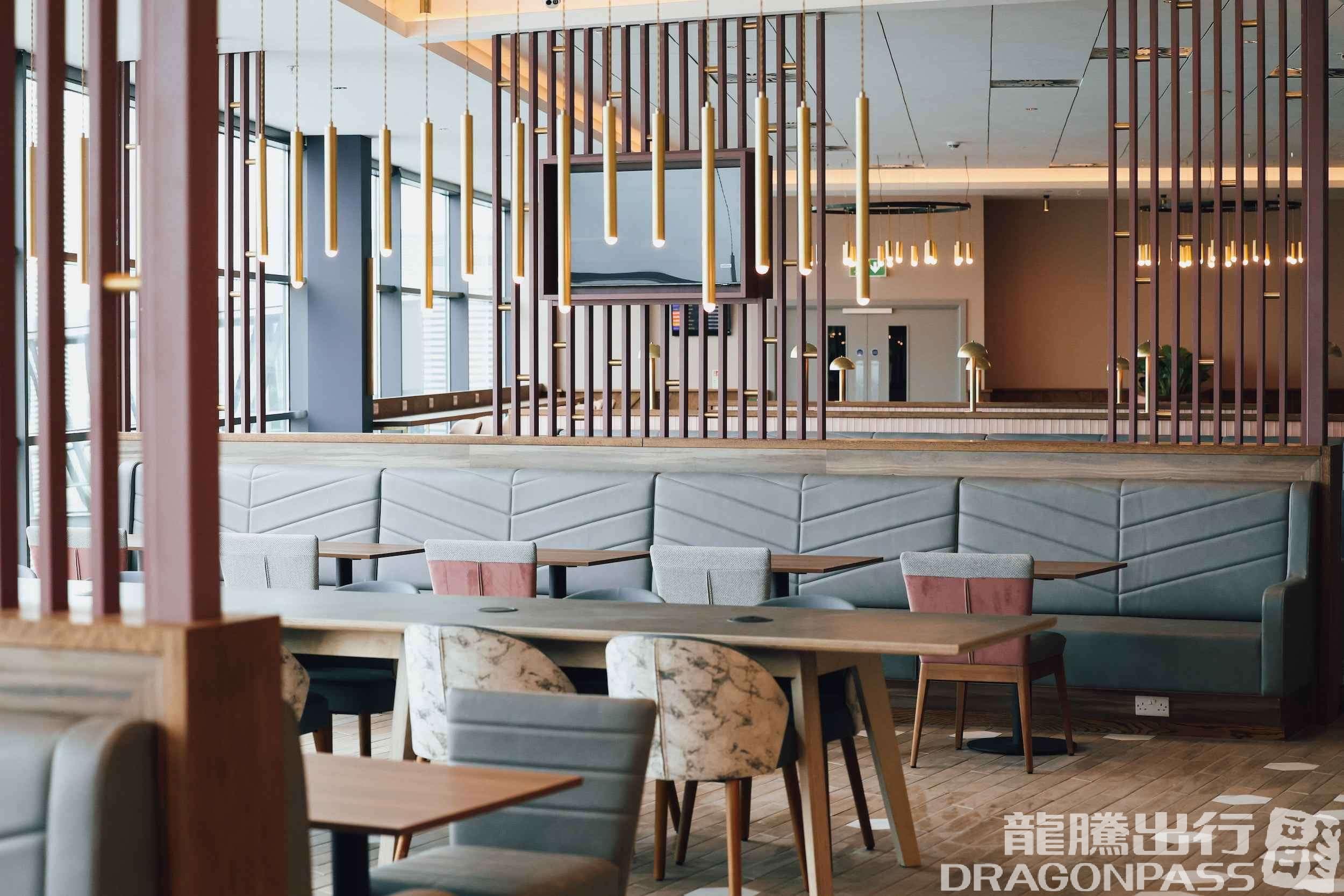 Aspire Lounge - 2
