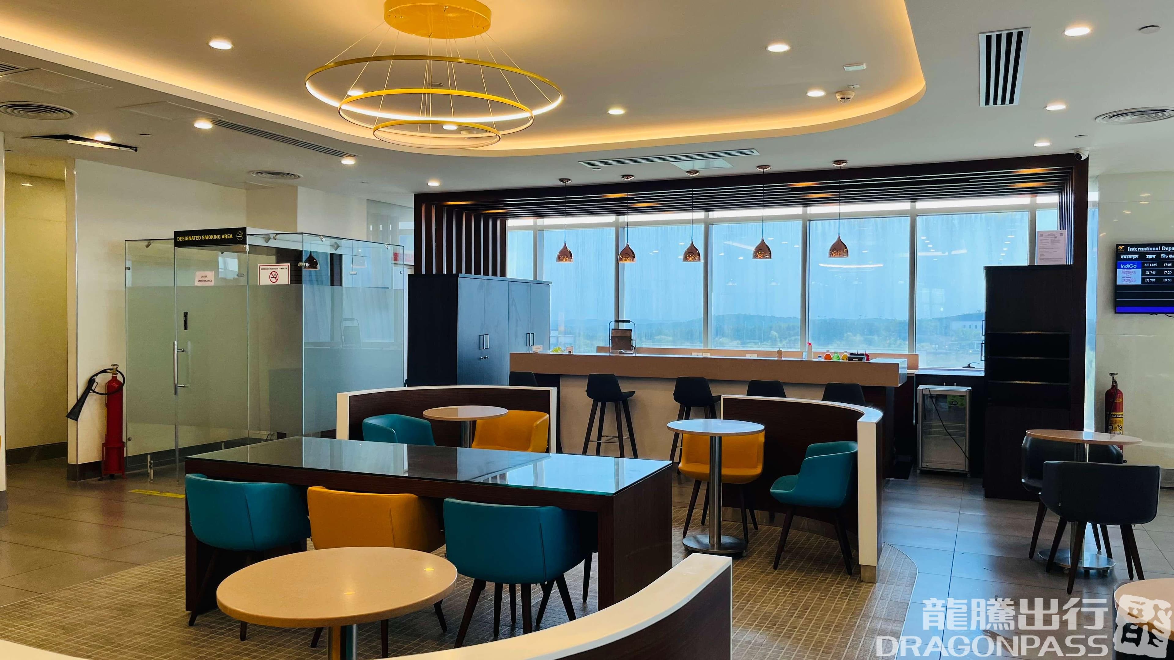 Pearl Lounge - 3