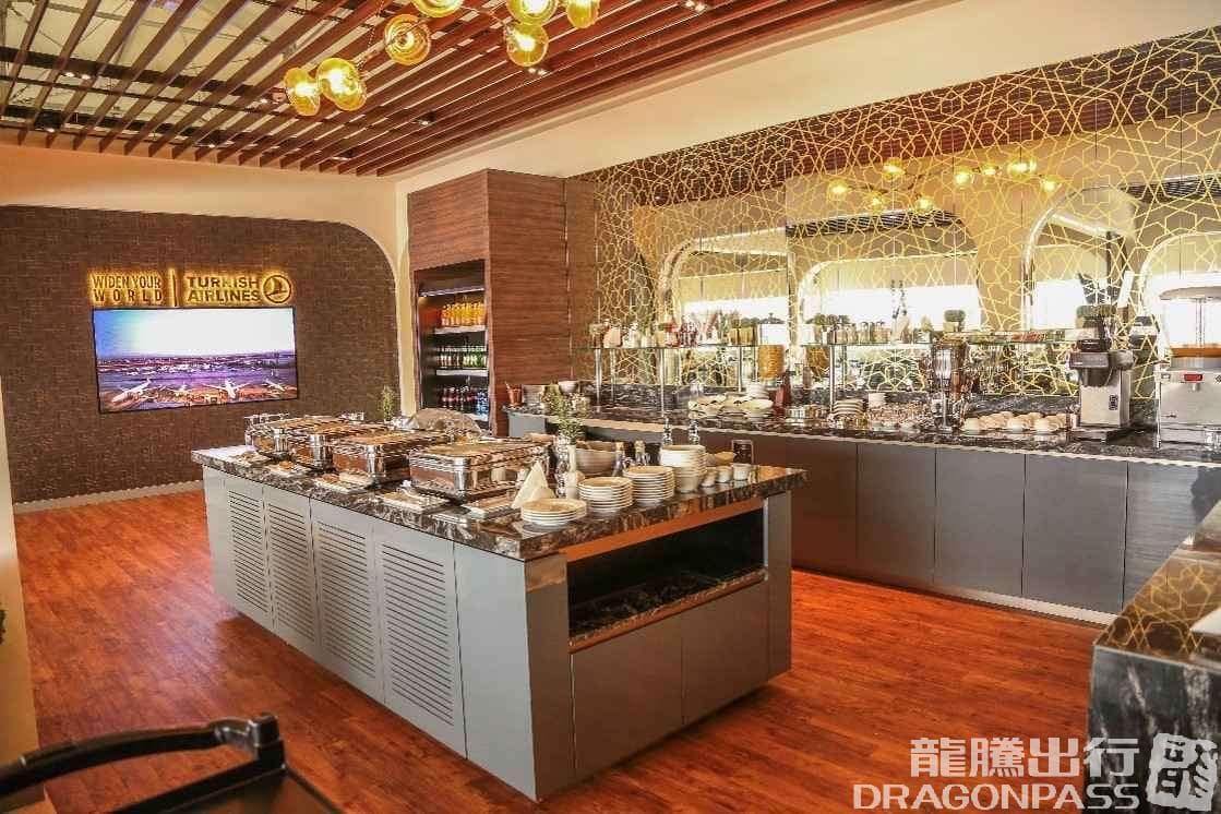 Turkish Airlines - Star Alliance Lounge - 4