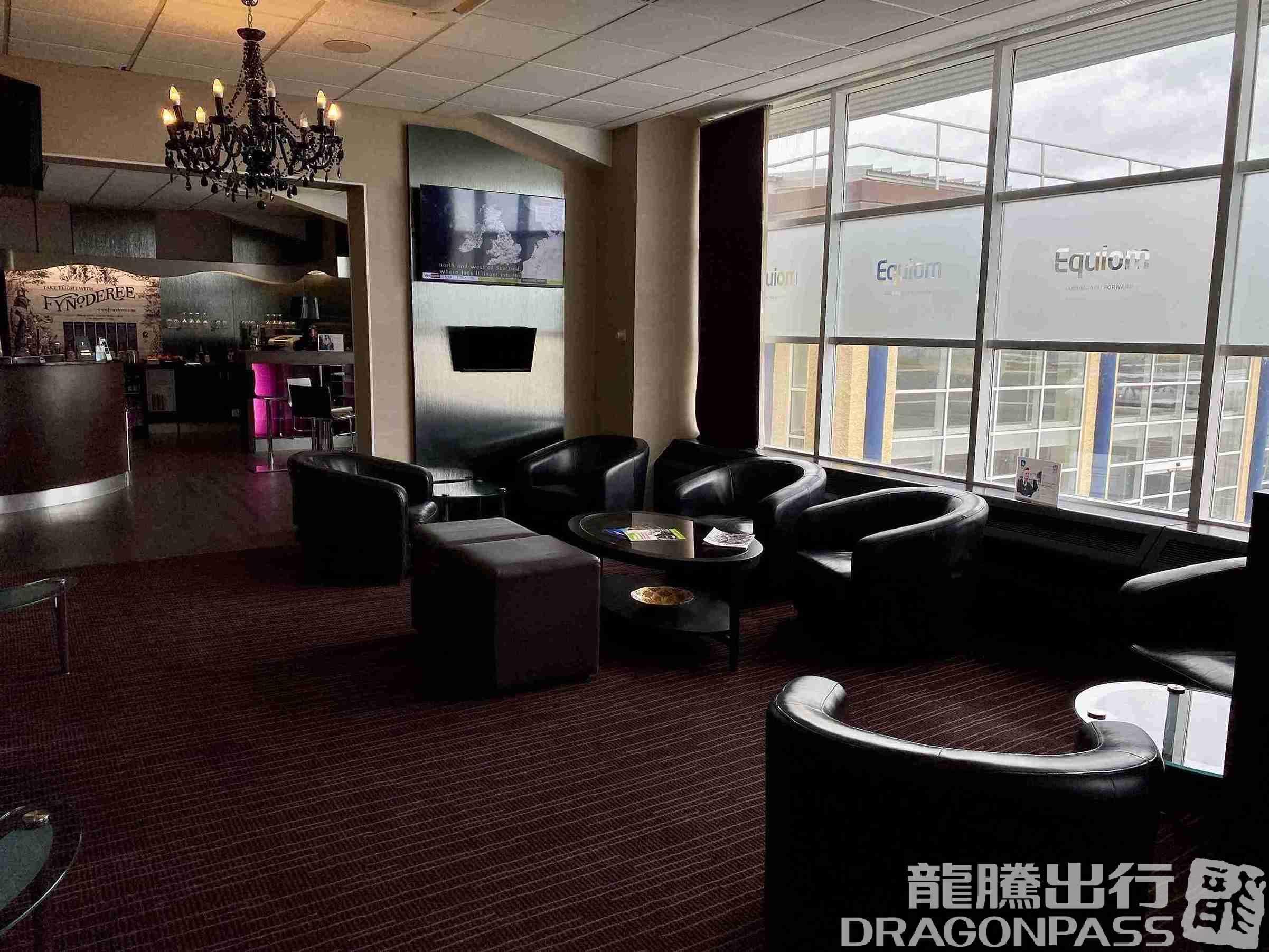 Rendezvous Executive Lounge - 2