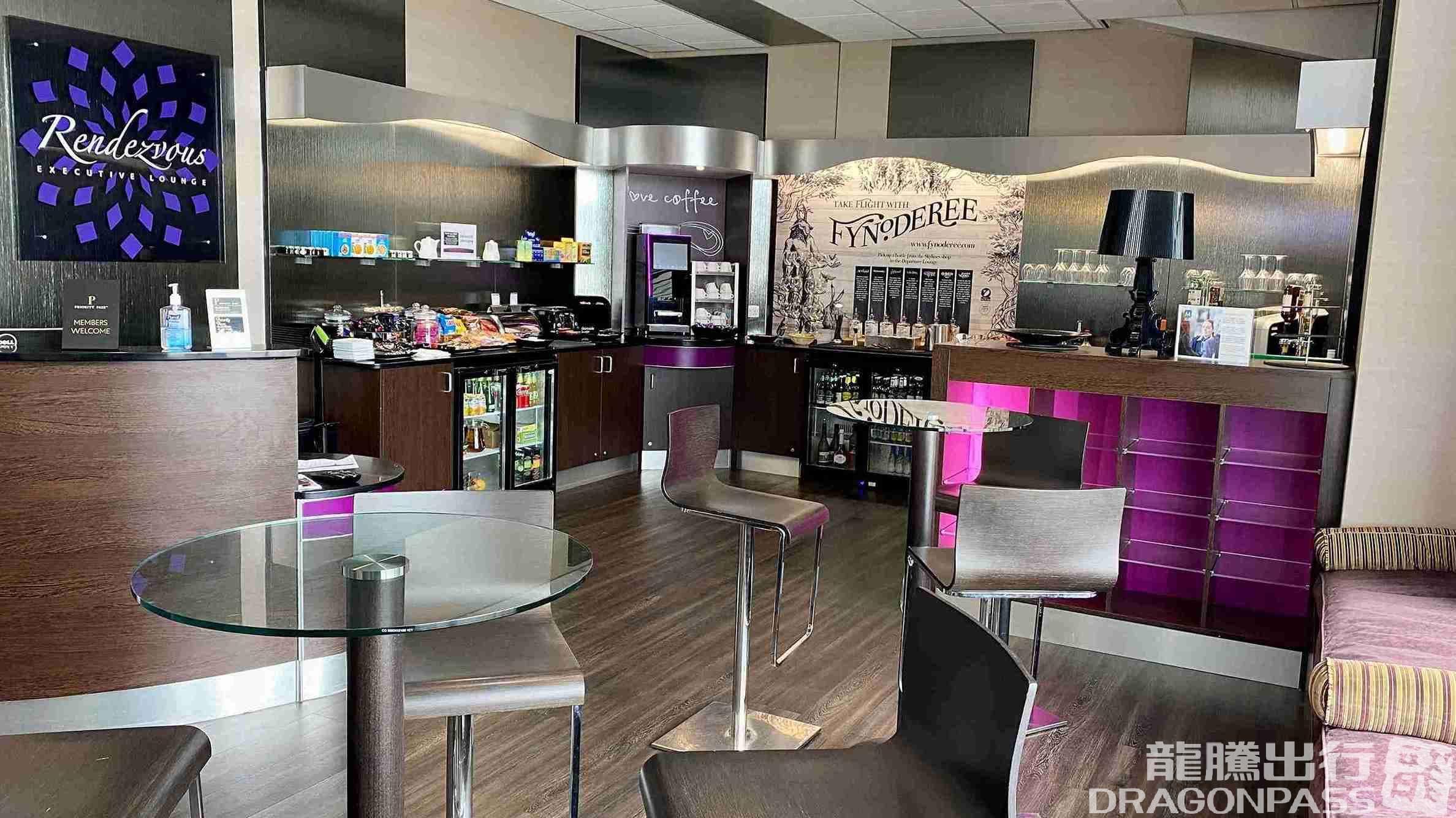 Rendezvous Executive Lounge - 3