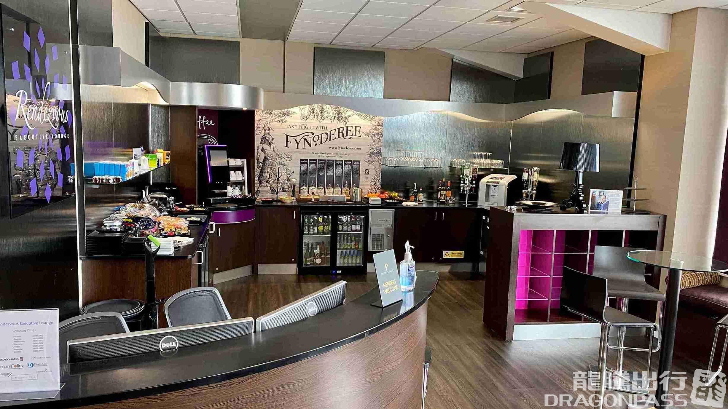 Rendezvous Executive Lounge - 4